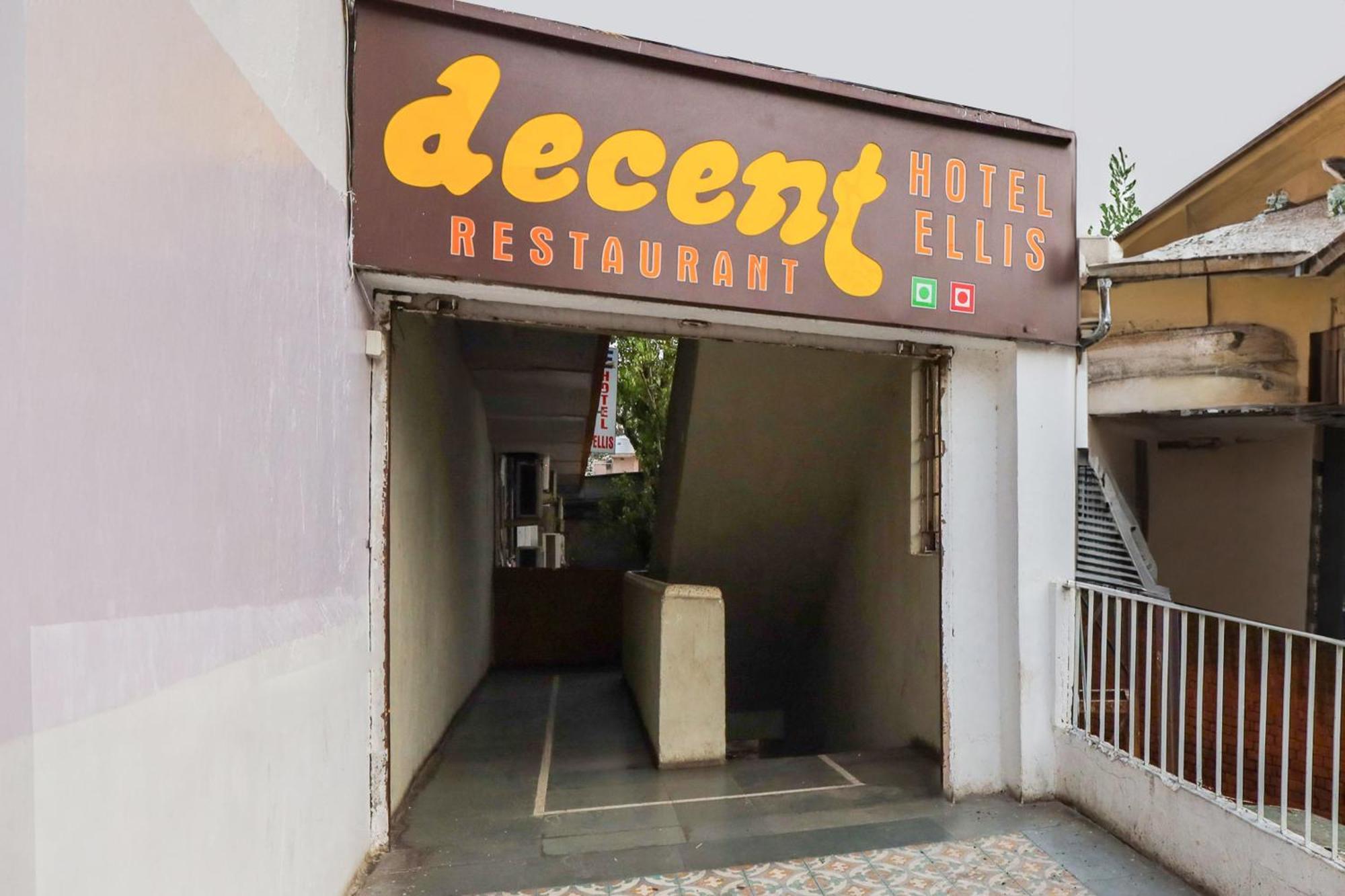 Hotel O Ellis Ahmedabad Extérieur photo