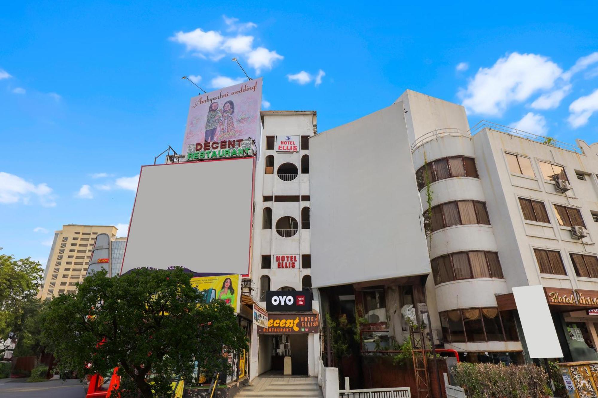 Hotel O Ellis Ahmedabad Extérieur photo