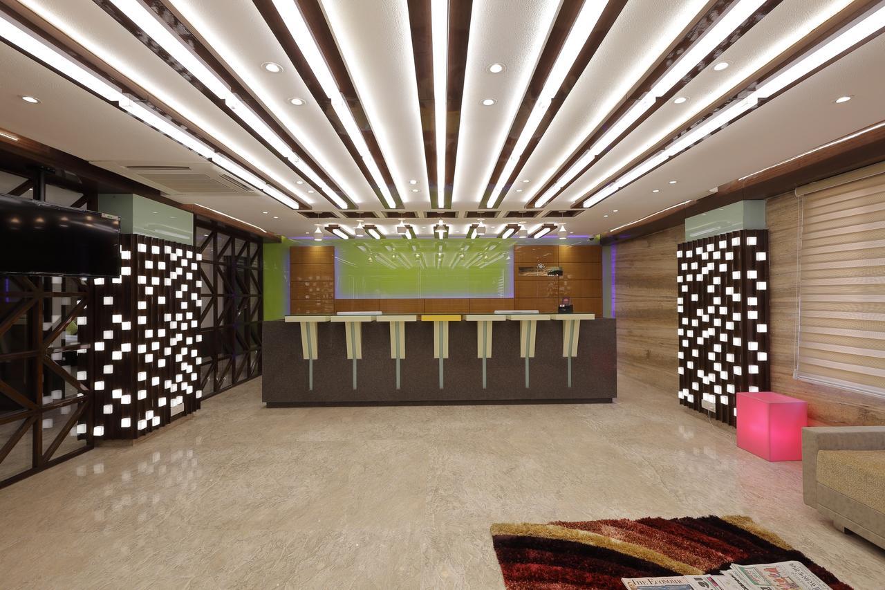 Hotel O Ellis Ahmedabad Extérieur photo