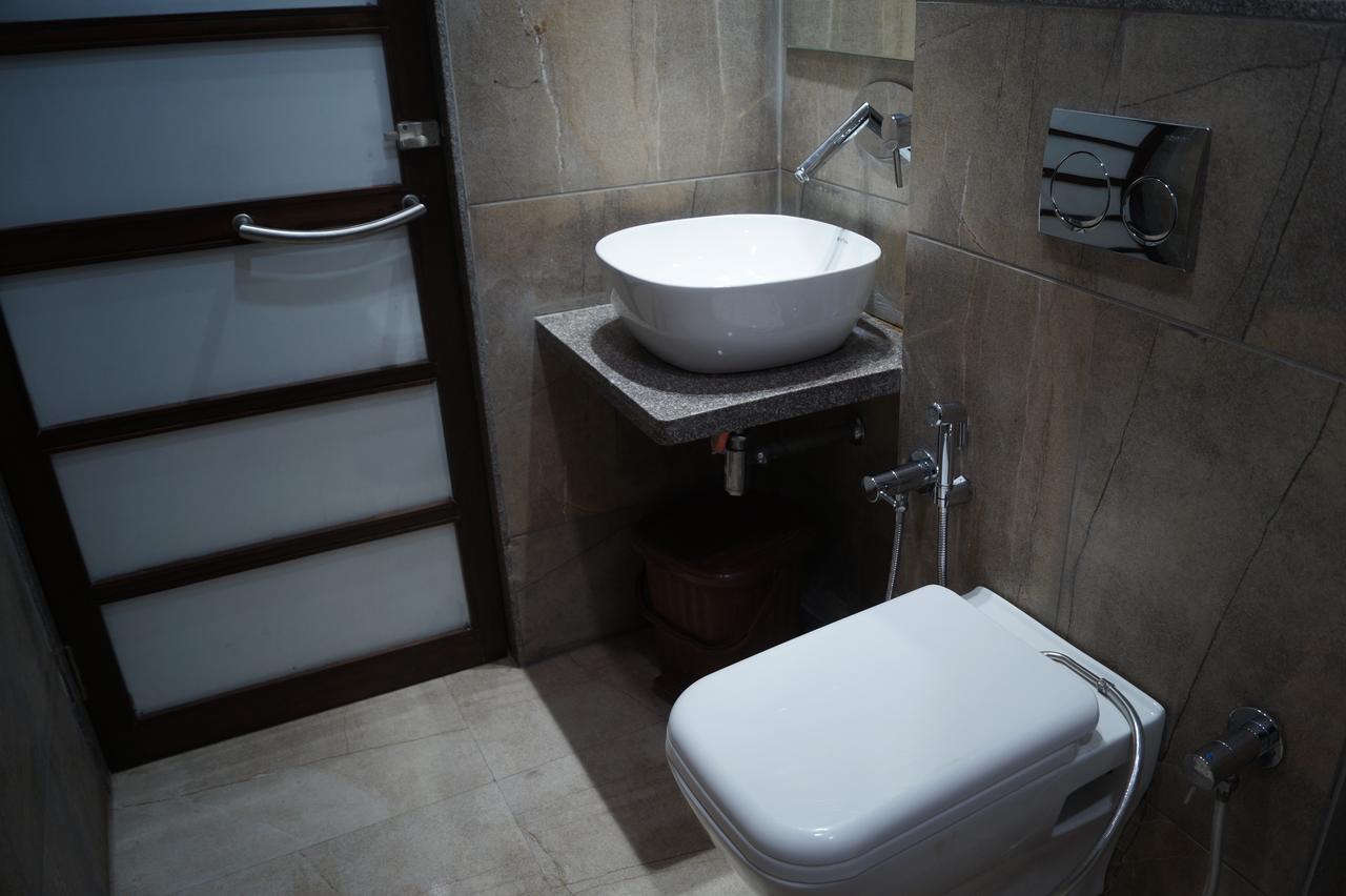 Hotel O Ellis Ahmedabad Extérieur photo