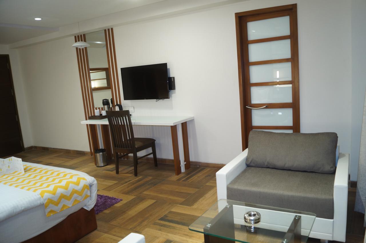 Hotel O Ellis Ahmedabad Extérieur photo
